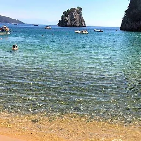 Dei Trecento Hotel 3*