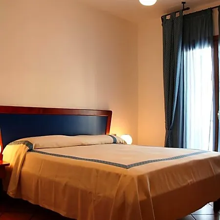 Otel Dei Trecento 3*
