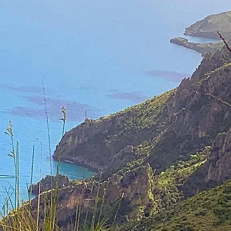 Dei Trecento Sapri