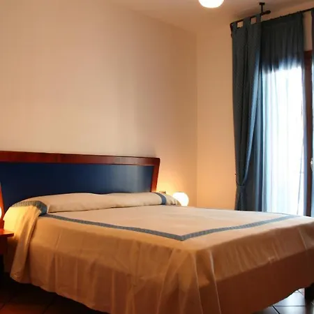 Szálloda Dei Trecento Sapri